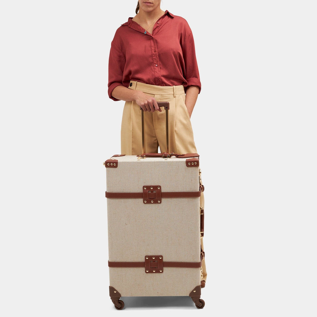 SteamLine Luggage The Editor Small Hatbox in Brown