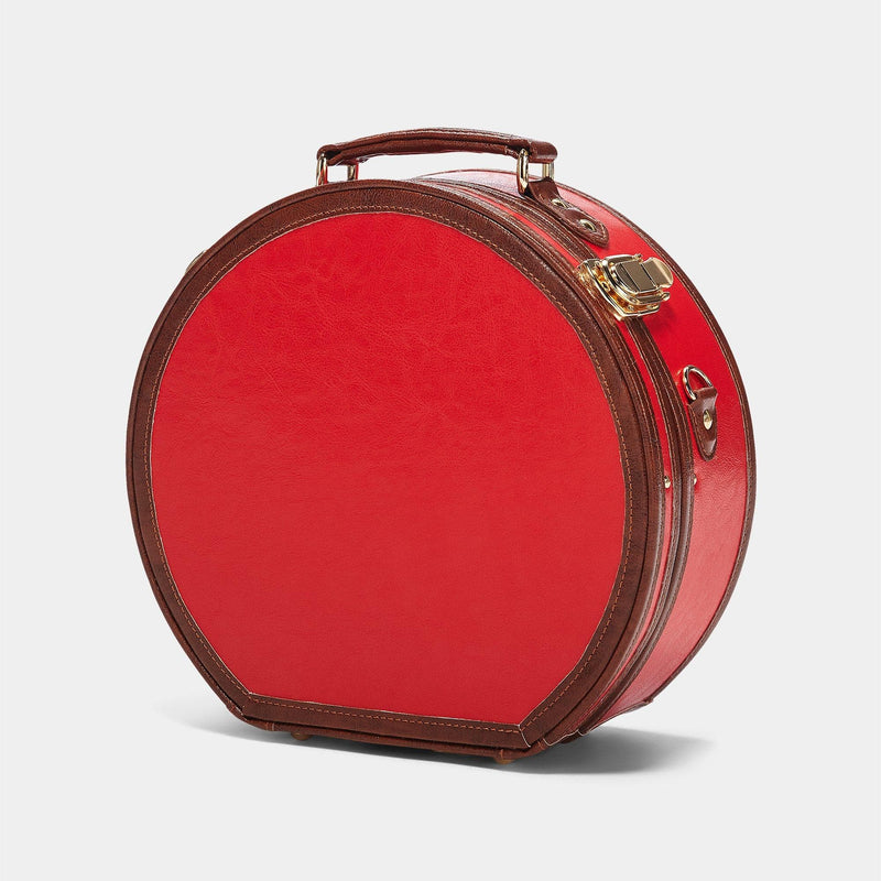 Angled product view of the large hatbox Entrepreneur vegan leather suitcase in red