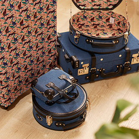 Ретро декор Винтажные чемоданы цветочное оформление