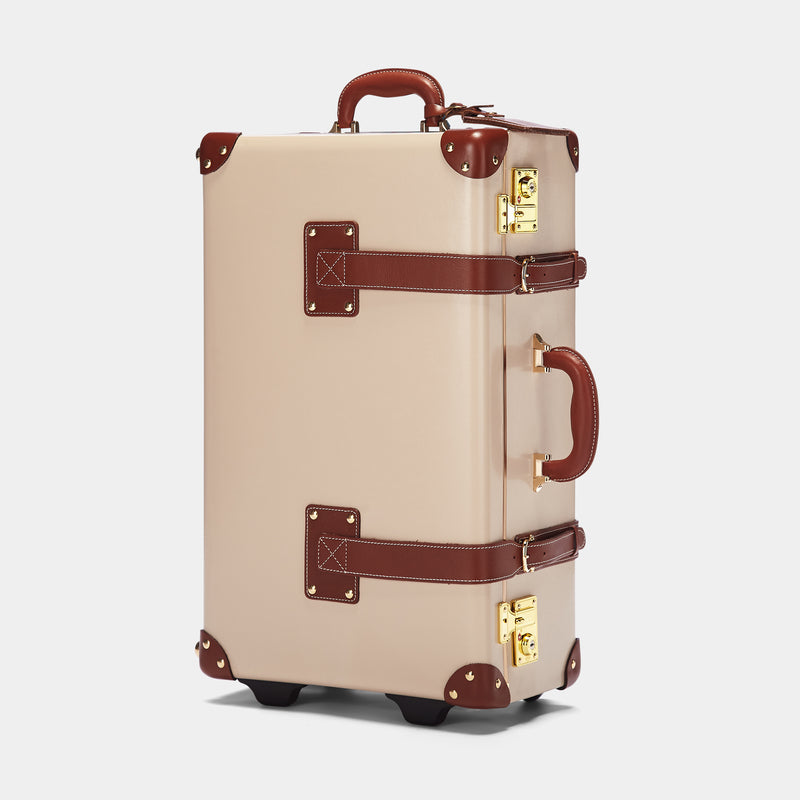 The Diplomat - Cream Stowaway