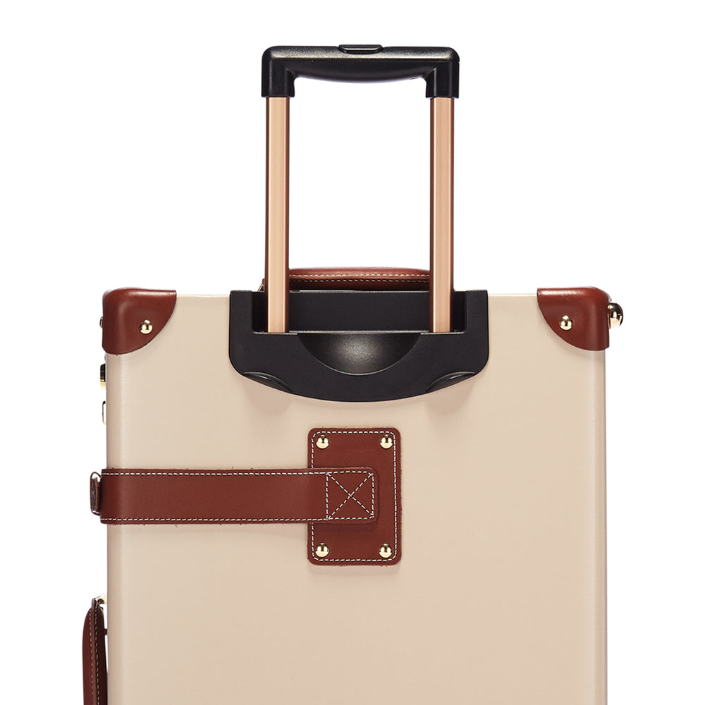 SteamLine Luggage The Diplomat Vanity Case in Cream