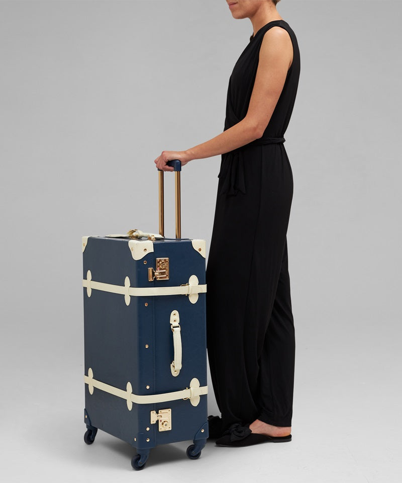 Vintage Suitcase () Vintage Suitcase