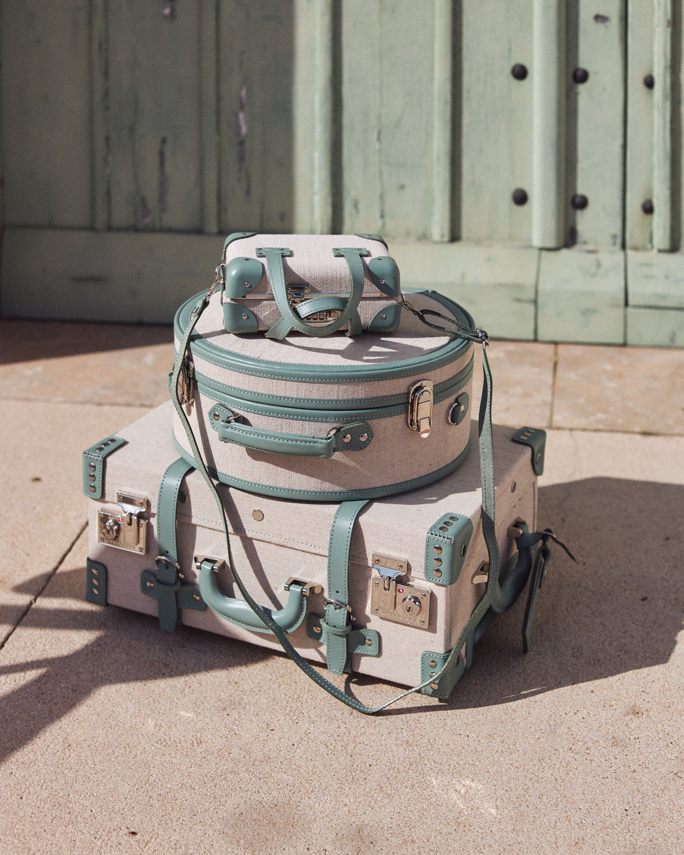 The Green Small Editor Hatbox  Teal Round Suitcase & Hat Box Luggage –  Steamline Luggage