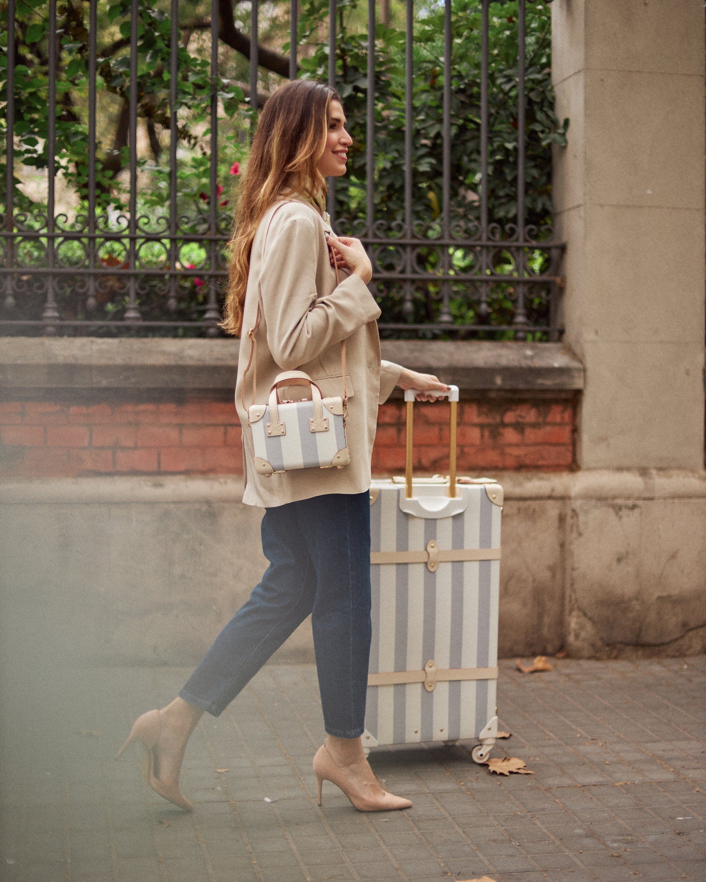 Shop our striped Pasco® Spinner Check-In suitcase | SteamLine: The