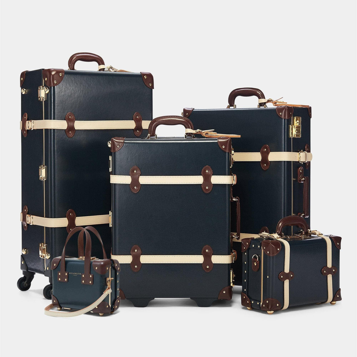 The Architect - Navy Carryon Carryon Steamline Luggage 