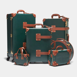 Classic luggage set of The Diplomat leather suitcase in hunter green