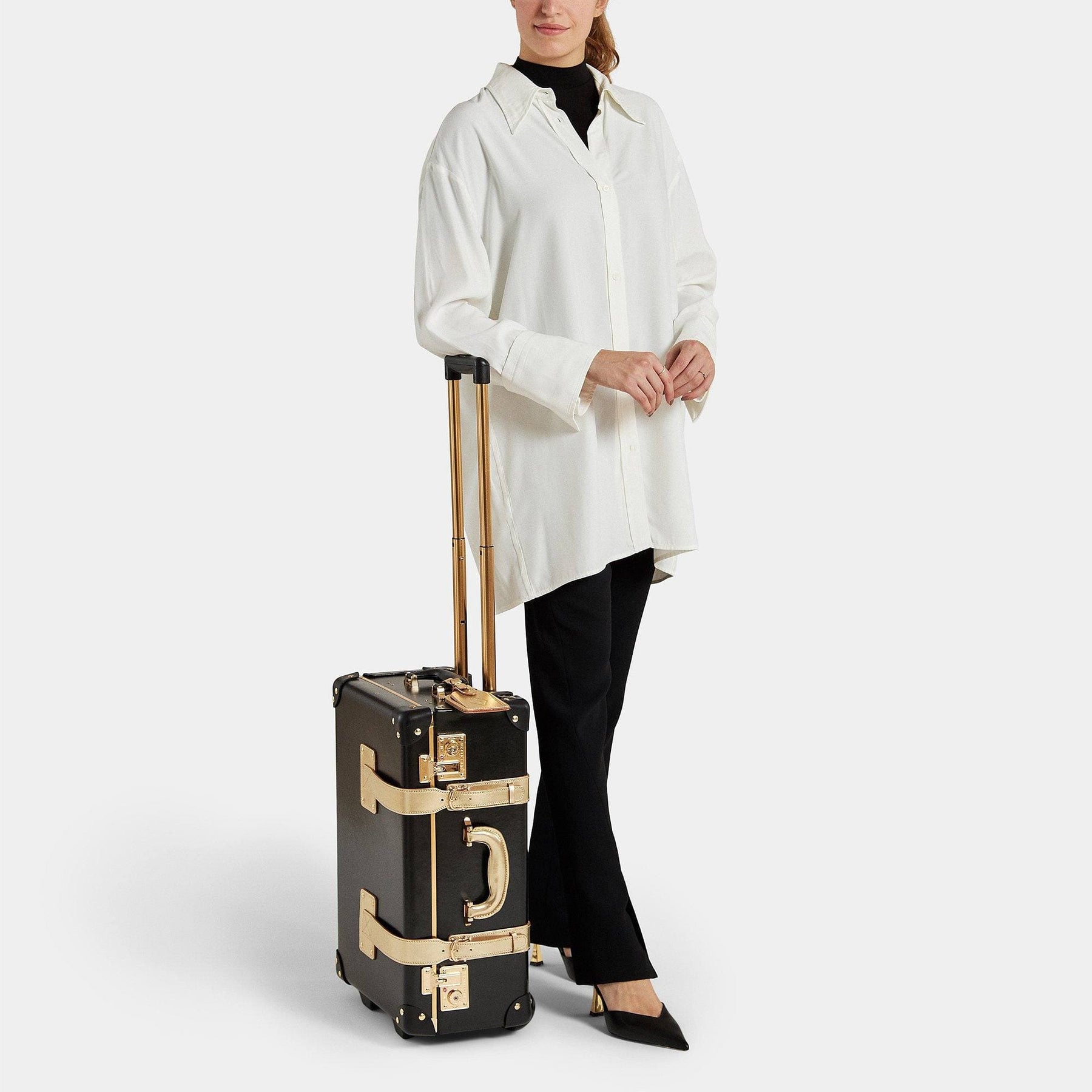 The Soprano - Black Carryon Carryon Steamline Luggage 