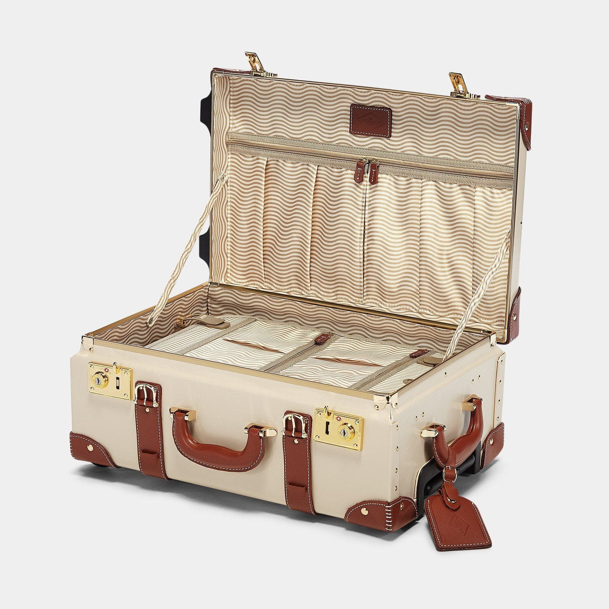 SteamLine Luggage The Diplomat Vanity Case in Cream