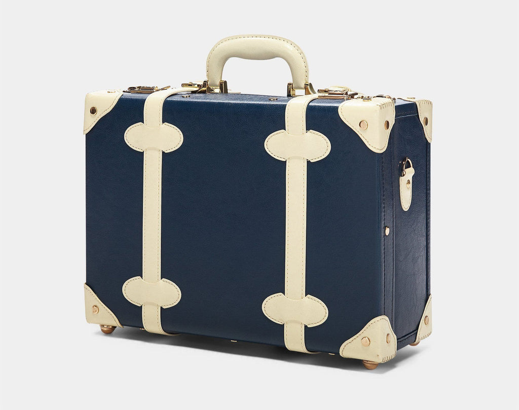 The Entrepreneur Overnighter | Designer Weekender Bag, Trunk Suitcases ...