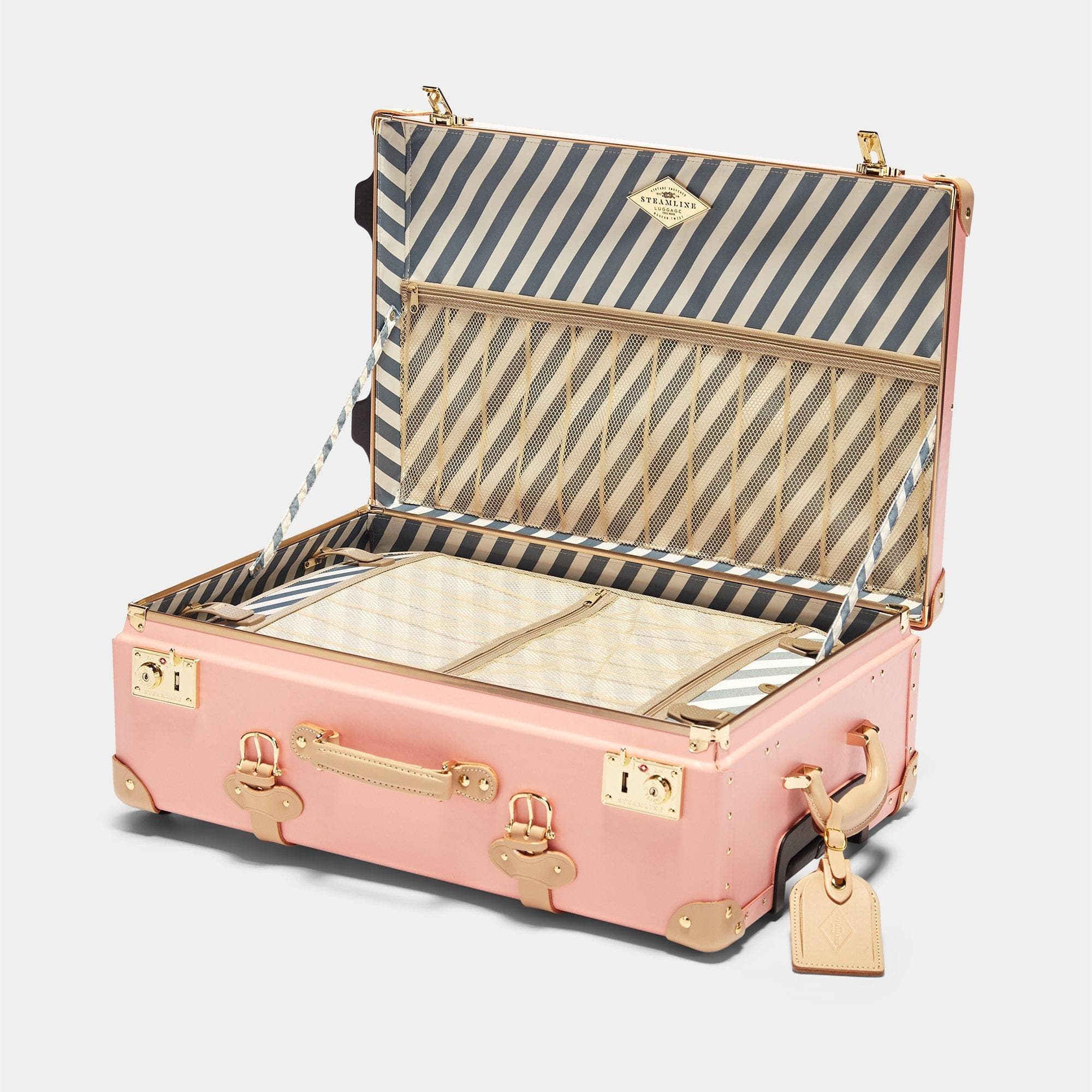 The Correspondent | Vintage Pink Check-In Suitcase & Bridal Luggage The Correspondent | Vintage Pink Check-In Suitcase & Bridal Luggage